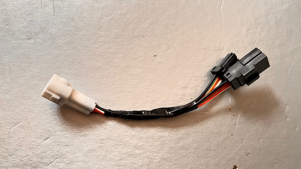 QT-CH-OUTC Plug and play cable for Can-Am Outlander central tail light
