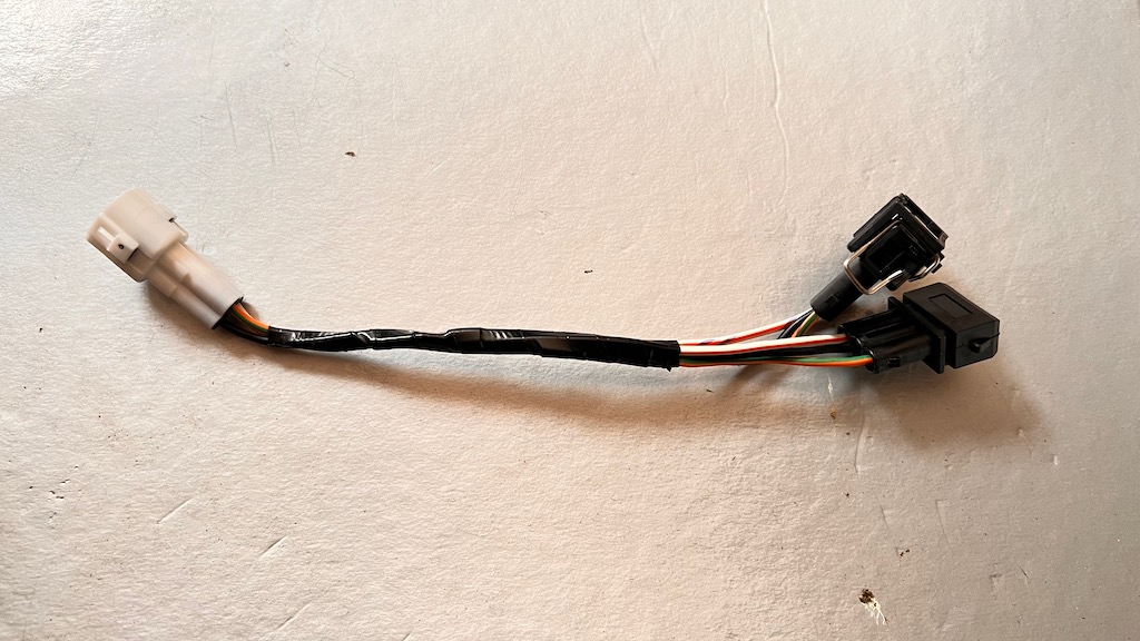 QT-CH-OUTT Plug and play cable for Can-Am Outlander twin tail lights